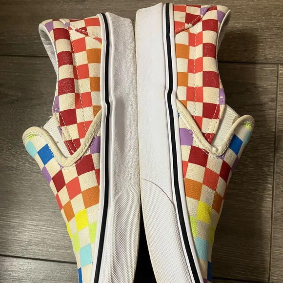 Vans Asher Canvas Slip On Sneakers Sz 8 White Rainbow Checkerboard - Picture 9 of 14